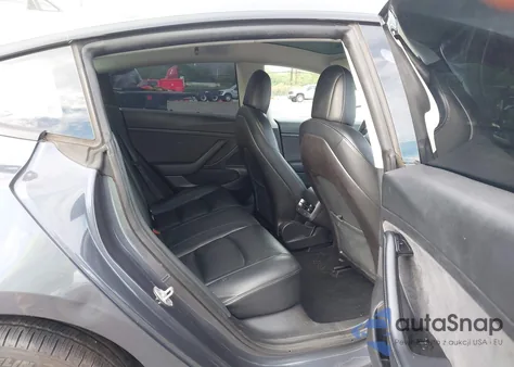 2020 Tesla Model 3 Standard Range Plus Rear-Wheel Drive/Standard Range Rear-Wheel Drive from USA, damaged, VIN 5YJ3E1EA6LF658076